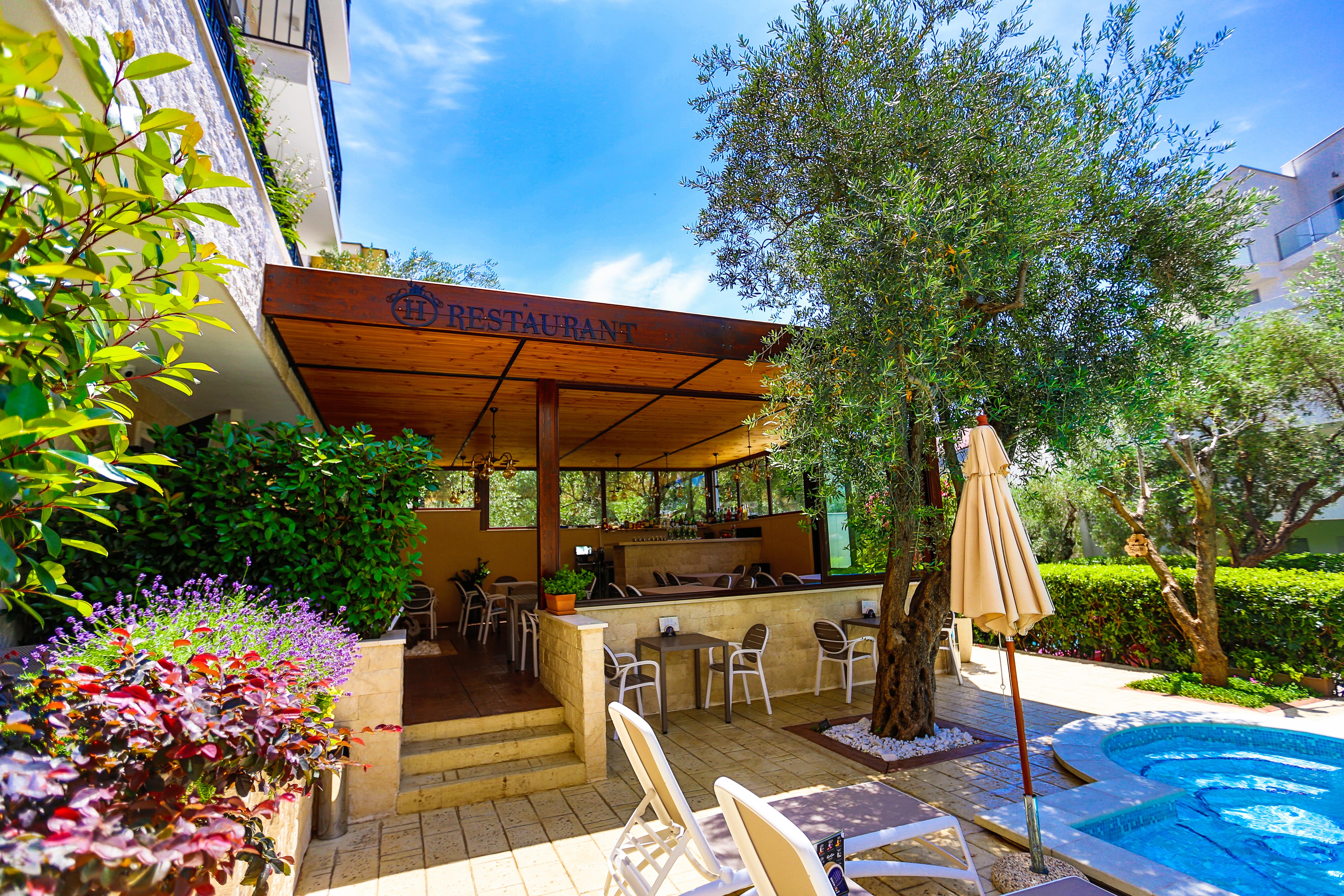 Hotel Harmony By Aycon Petrovac Exterior photo